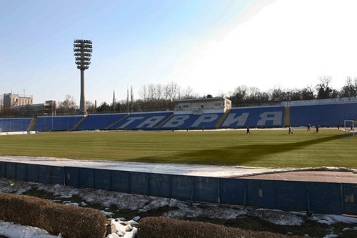 стадион локомотив симферополь