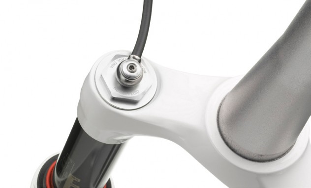 Новинки SRAM RockShox: XLOC, Sid, Revelation и Monarch